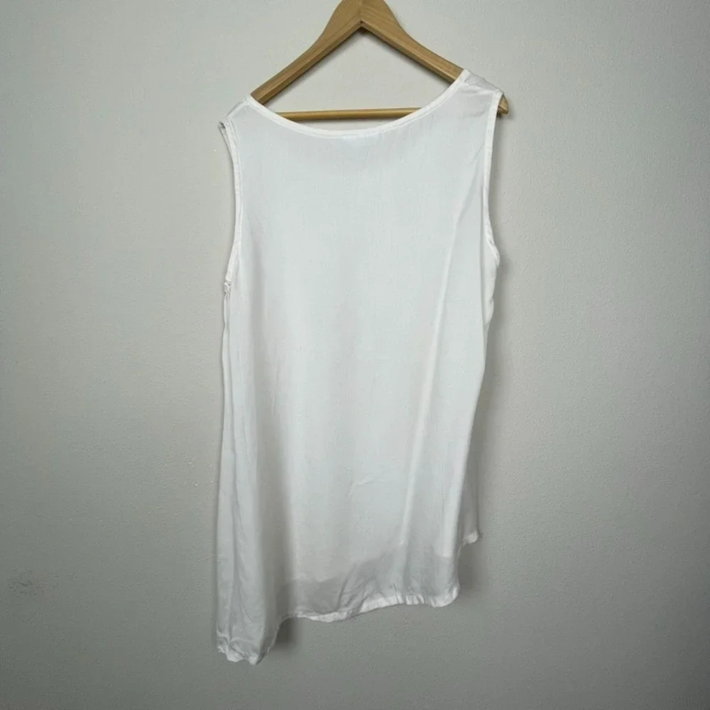 Bryn Walker XL White Asymmetrical Tunic Top 100% Tencel Sleeveless USA - Picture 4 of 4